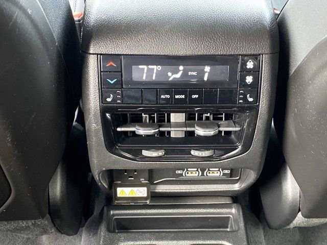 Used 2023 Jeep Grand Cherokee L Limited image 14