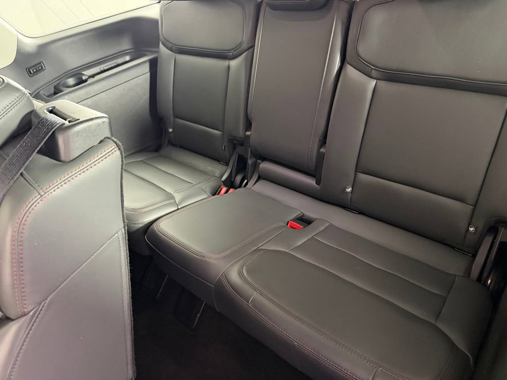 Used 2025 Ford Expedition Active AWD/4WD image 28