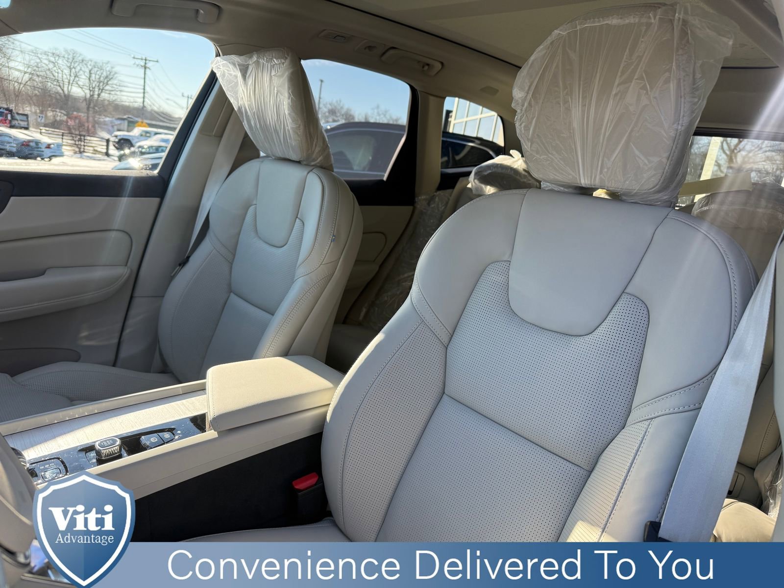 New 2026 Volvo XC60 T8 Ultra w/ Protection Package Premier image 13