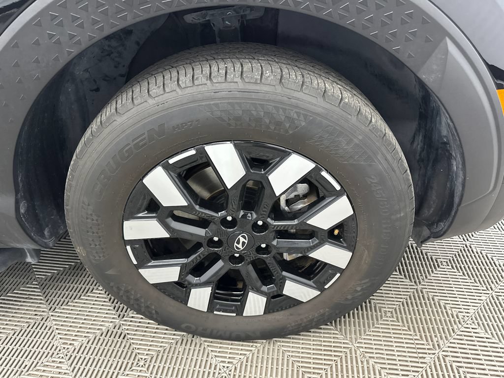 Used 2025 Hyundai Santa Cruz SEL FWD image 13