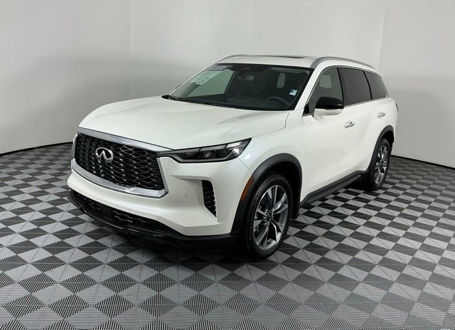 Certified 2024 INFINITI QX60 Luxe image 3