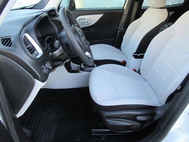 Used 2019 Jeep Renegade Latitude image 15
