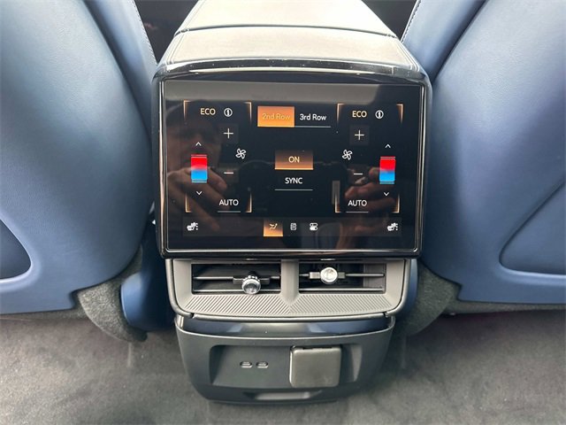 New 2026 Cadillac Vistiq Premium Luxury image 13
