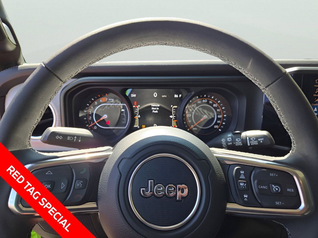 New 2026 Jeep Wrangler Unlimited Sahara w/ Technology Group AWD/4WD image 31