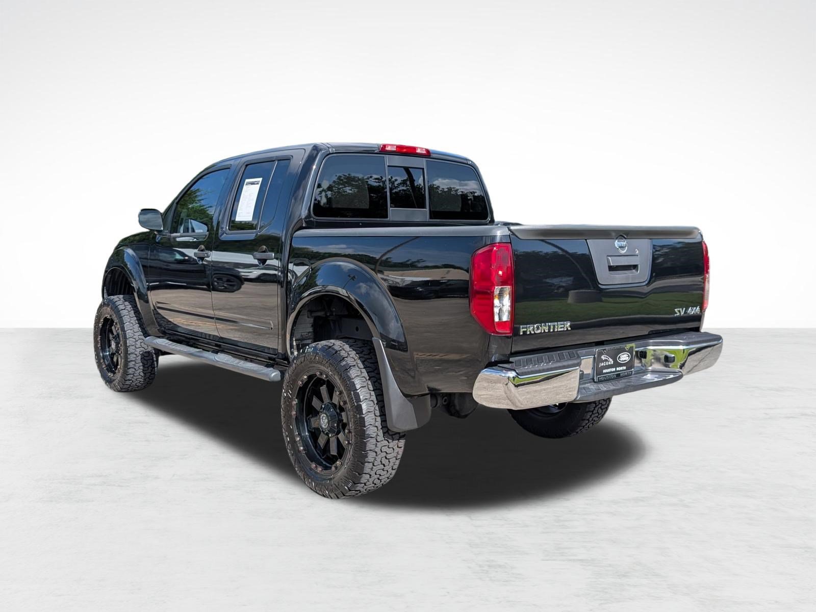 Used 2021 Nissan Frontier SV AWD/4WD image 3