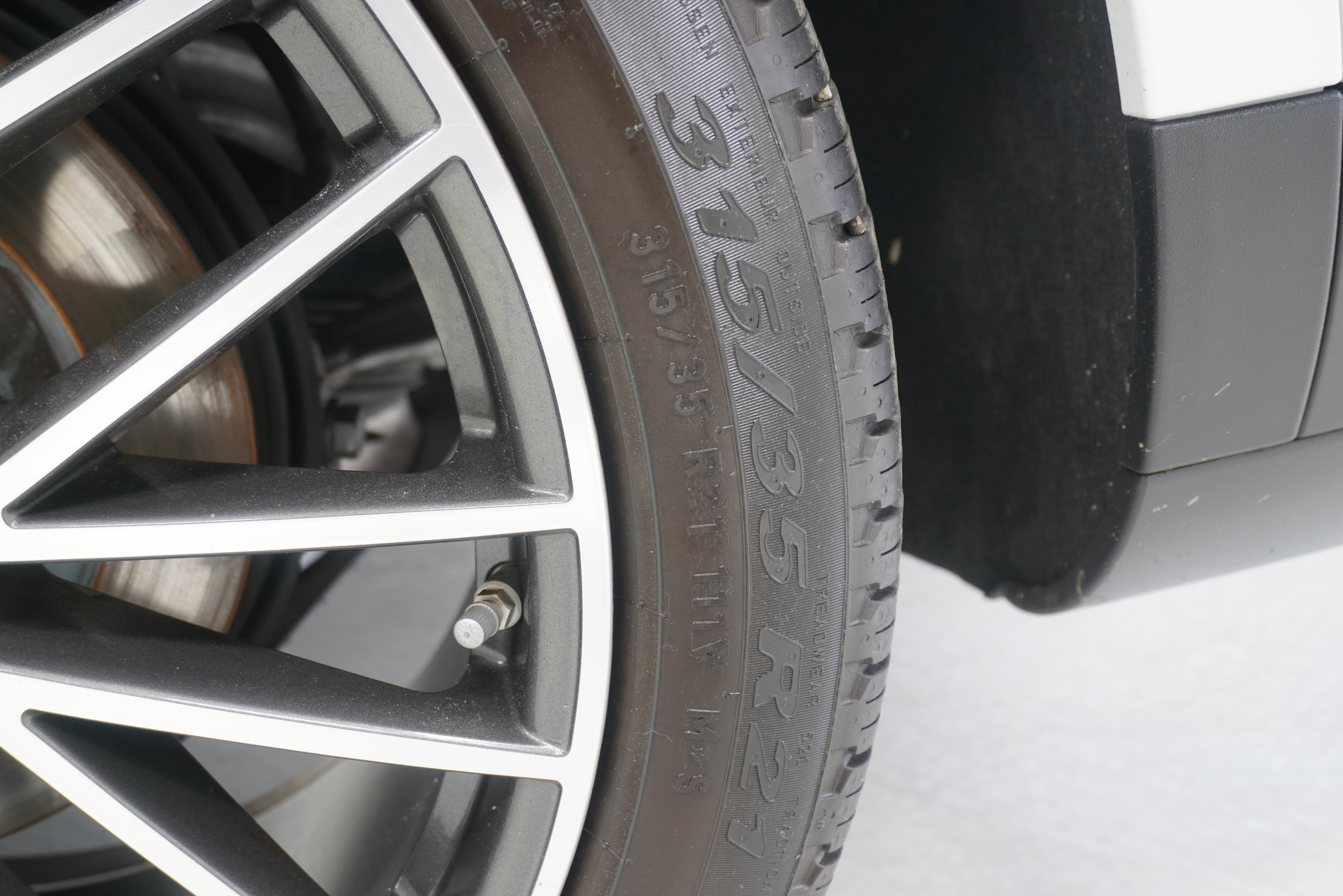 Used 2019 Porsche Cayenne S AWD/4WD image 37