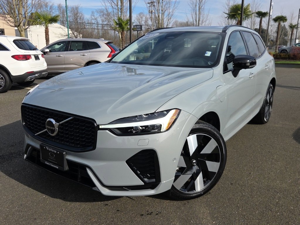 Certified 2025 Volvo XC60 T8 Plus w/ Protection Package Premier