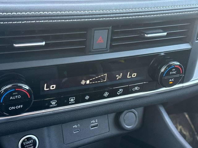 Certified 2023 Nissan Rogue SV image 16
