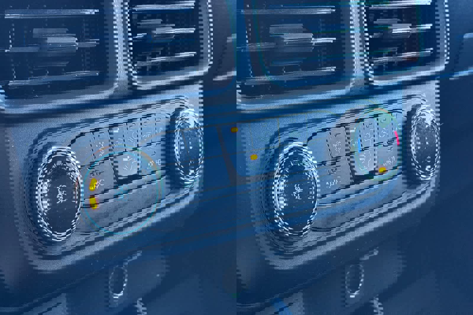 Used 2023 Ford Maverick XL image 20