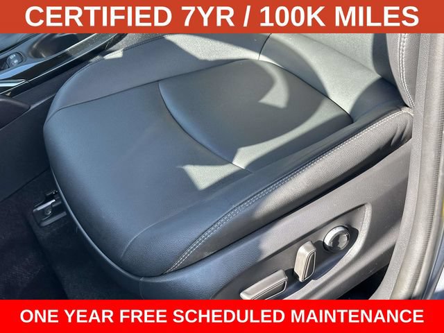 Used 2022 Toyota Corolla Cross XLE w/ Convenience Package AWD/4WD image 15