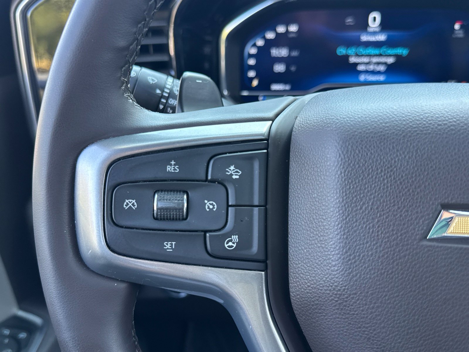 Used 2025 Chevrolet Silverado 1500 LTZ w/ LTZ Premium Package AWD/4WD image 28