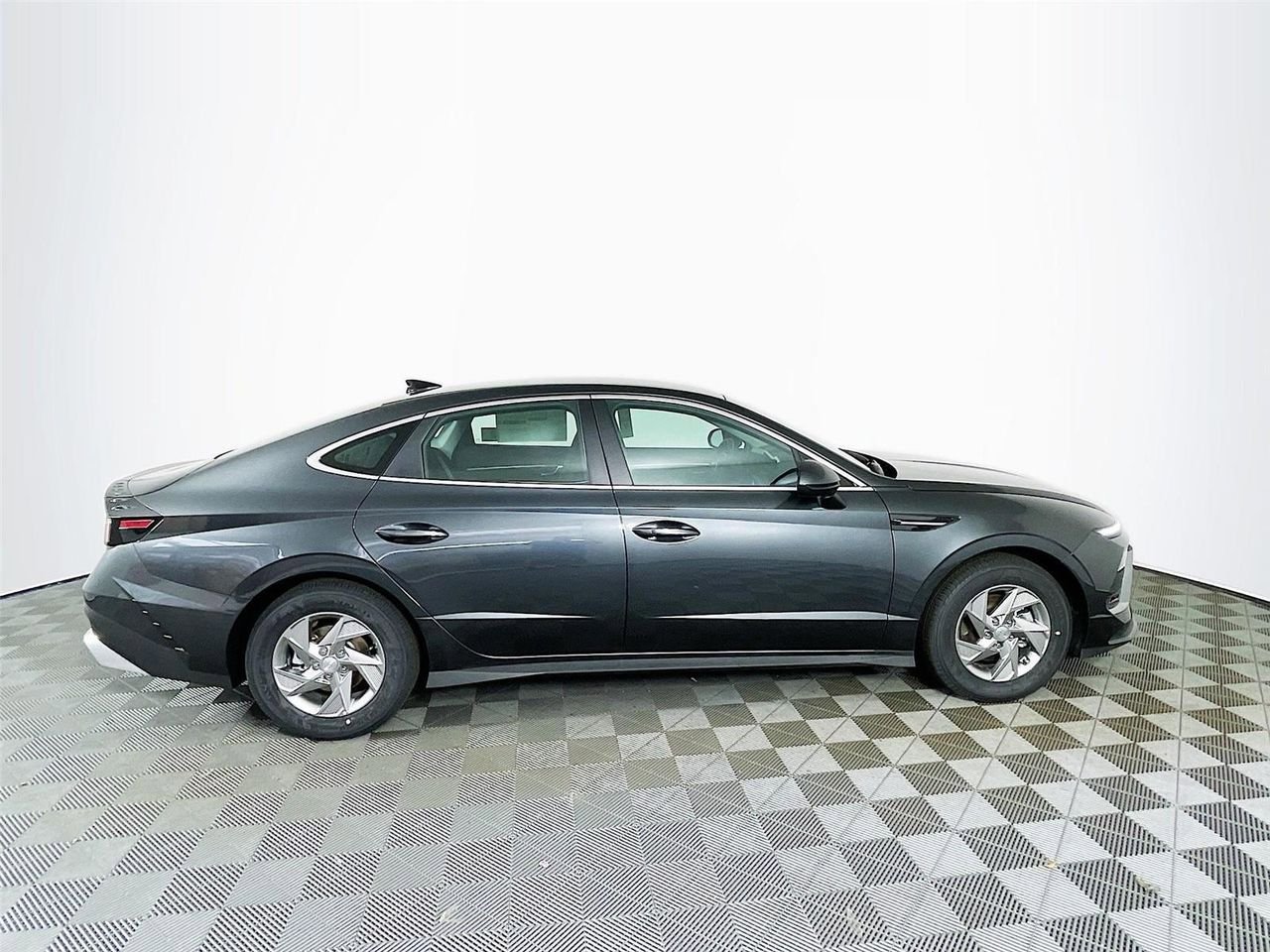 New 2026 Hyundai Sonata SE FWD image 9