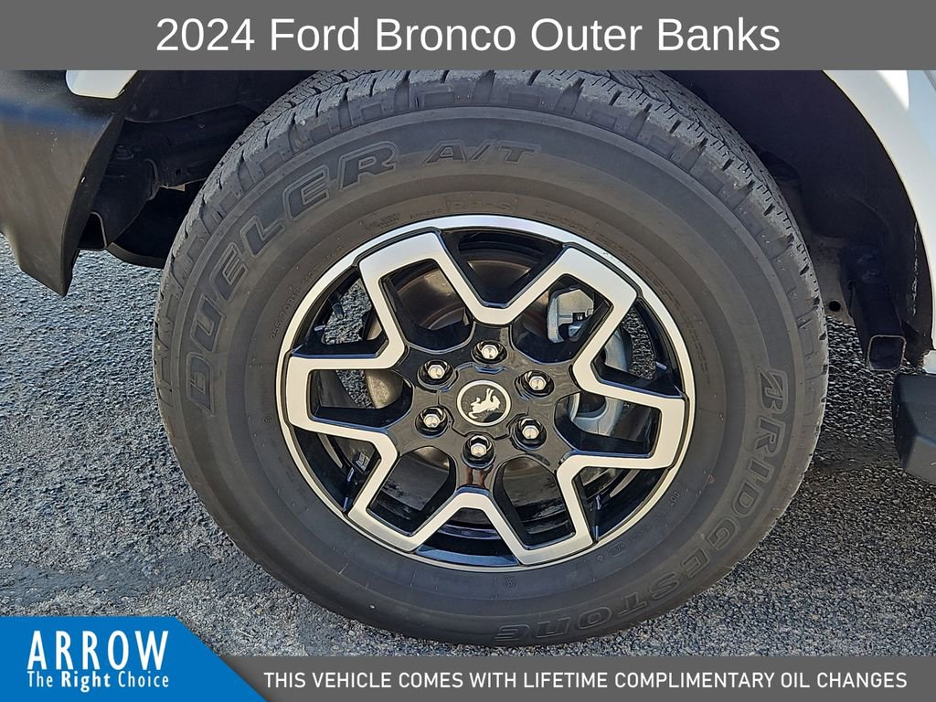 Used 2024 Ford Bronco Outer Banks image 17