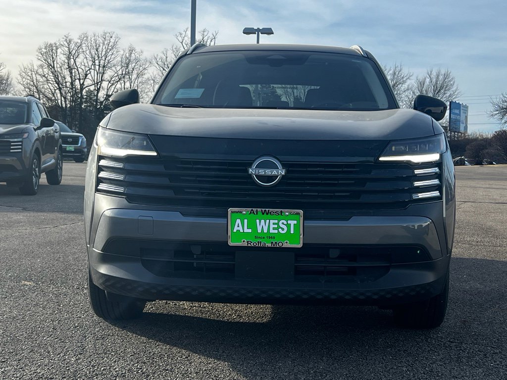 New 2026 Nissan Kicks SV w/ SV Premium Package image 3