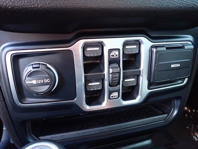 Used 2024 Jeep Wrangler Unlimited w/ Convenience Group AWD/4WD image 16
