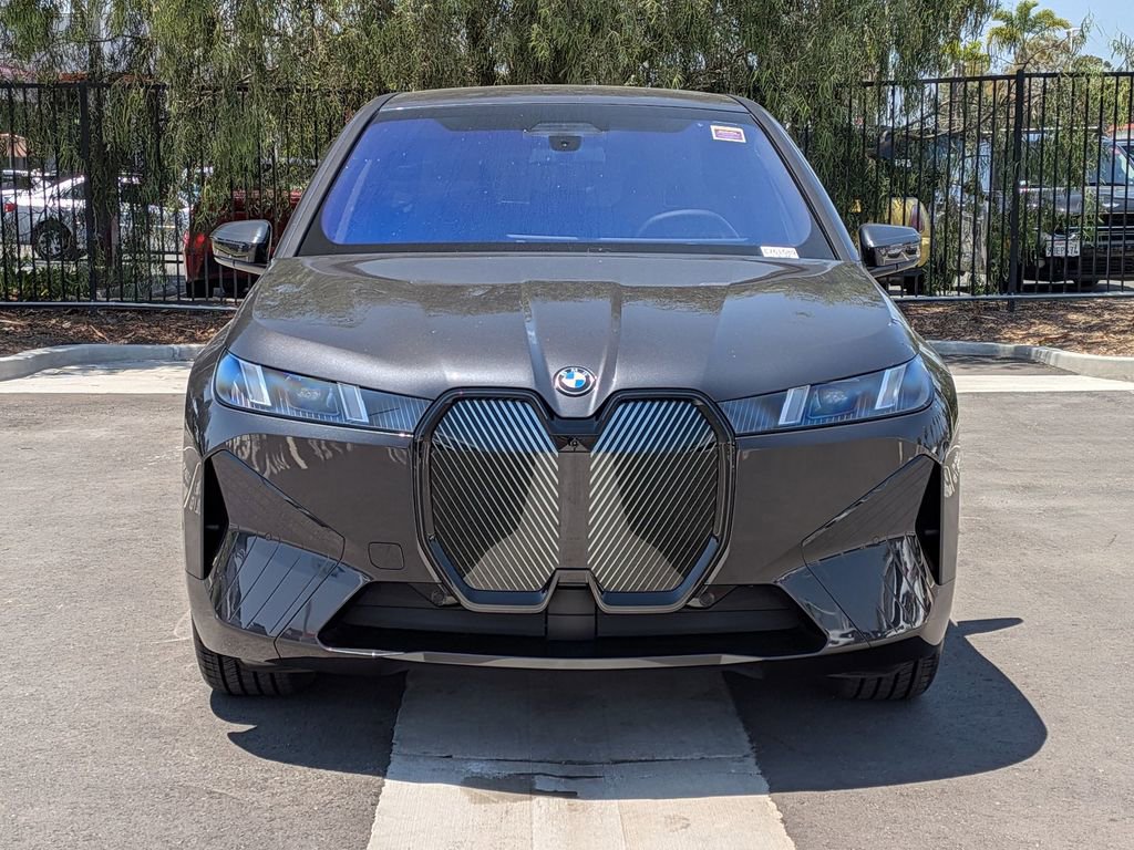 New 2026 BMW iX xDrive45 AWD/4WD image 4