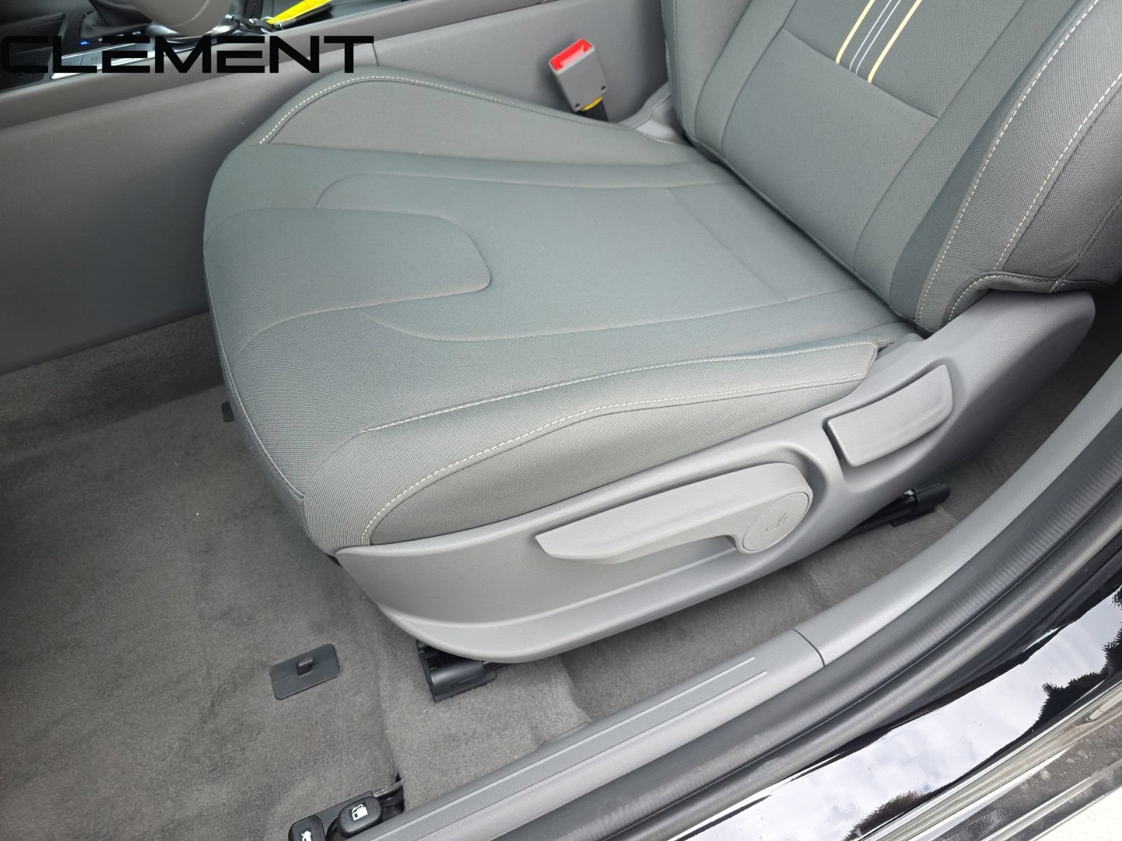 Certified 2025 Hyundai Elantra Sport FWD image 28