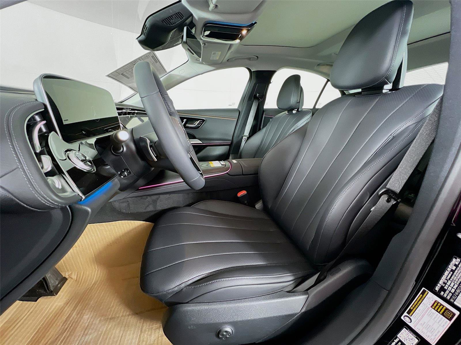 New 2026 Mercedes-Benz E 350 4MATIC Sedan image 19