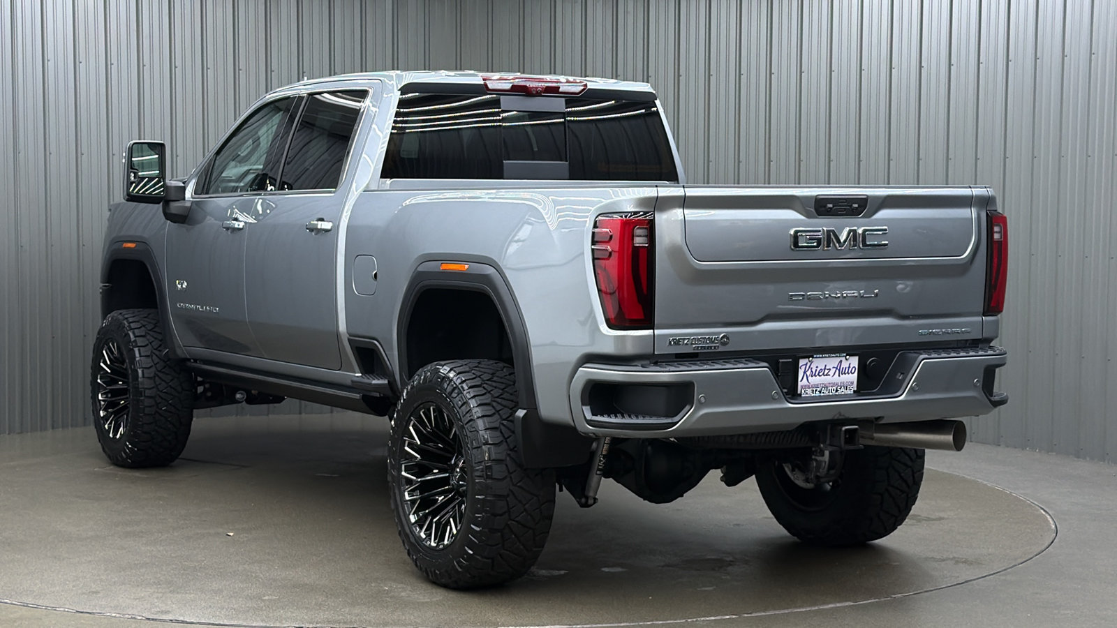 Used 2026 GMC Sierra 2500 Denali Ultimate w/ LPO, GMC Protection Package AWD/4WD image 3