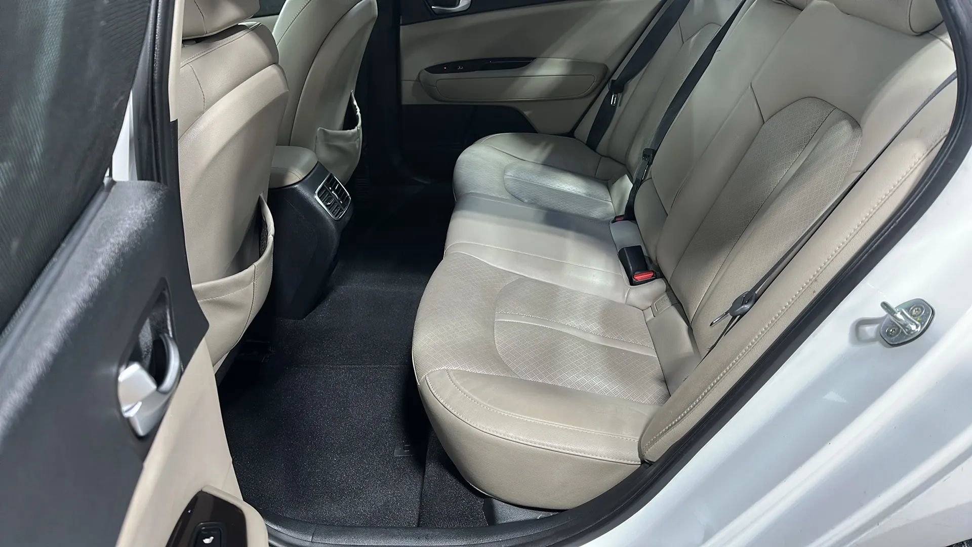 Used 2017 Kia Optima EX w/ Premium Package FWD image 11