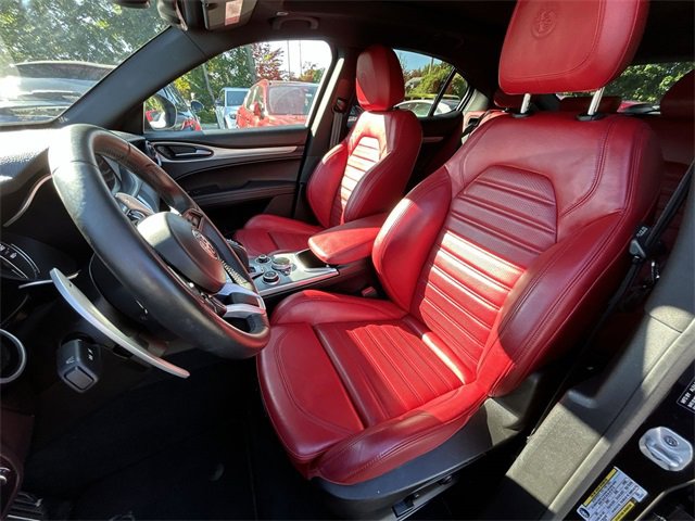 Used 2022 Alfa Romeo Stelvio Veloce image 15