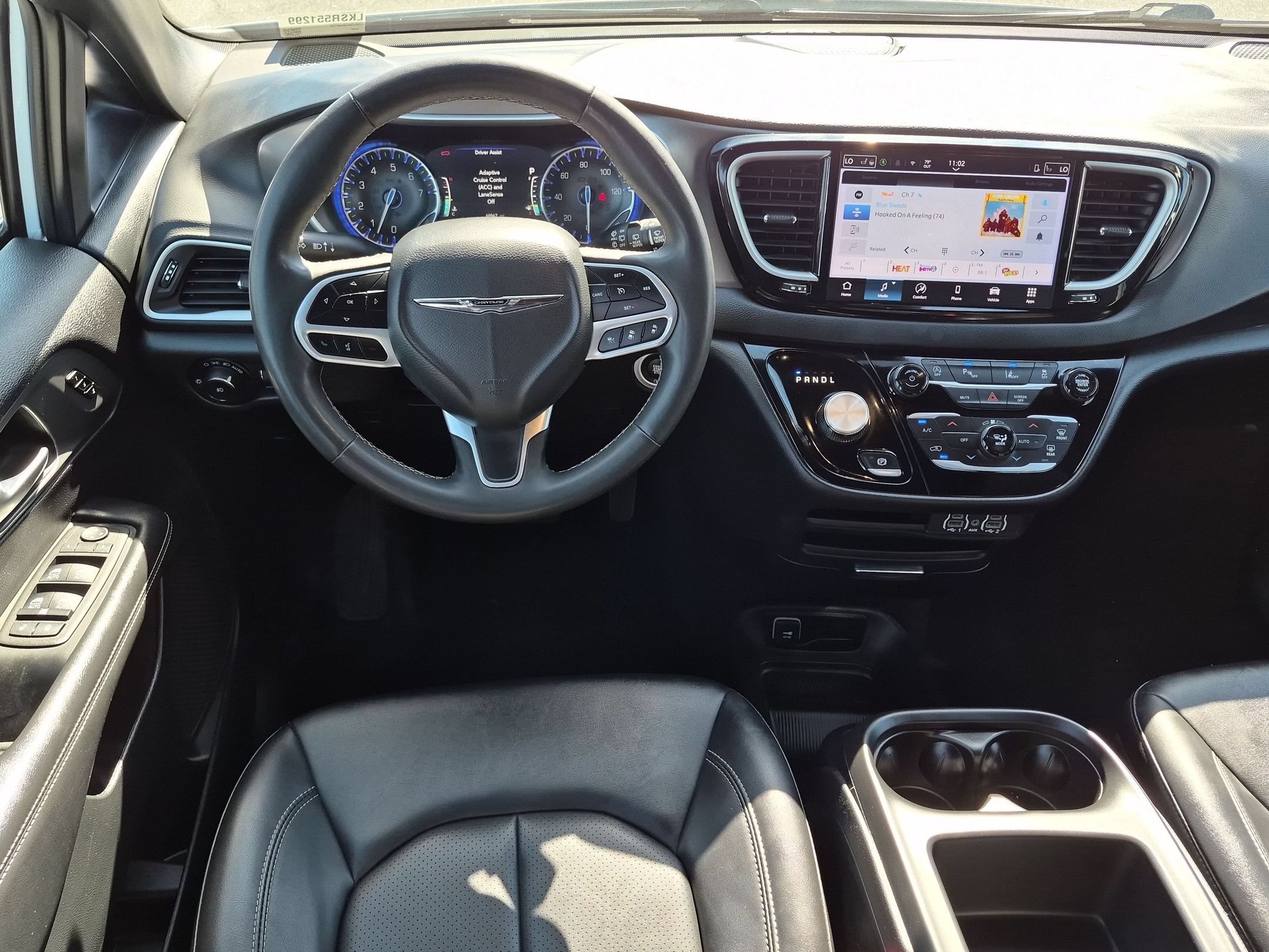Used 2025 Chrysler Pacifica Select FWD image 29