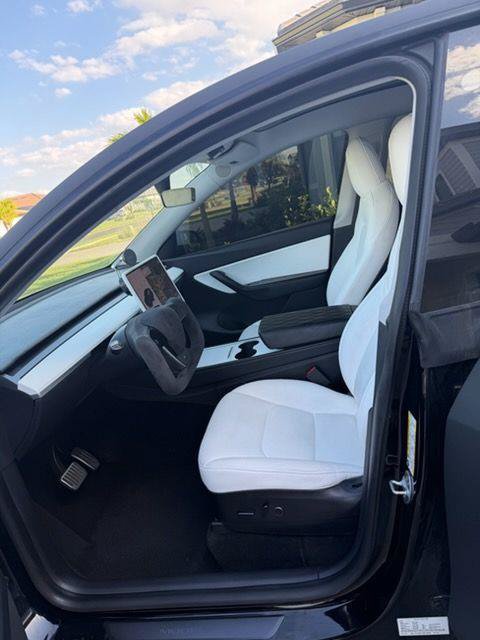 Used 2021 Tesla Model Y Long Range AWD/4WD image 4