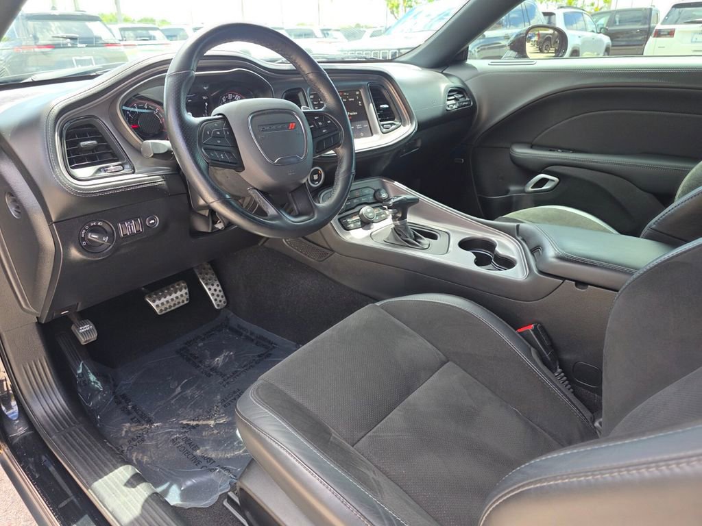 Certified 2023 Dodge Challenger R/T w/ Plus Package image 18