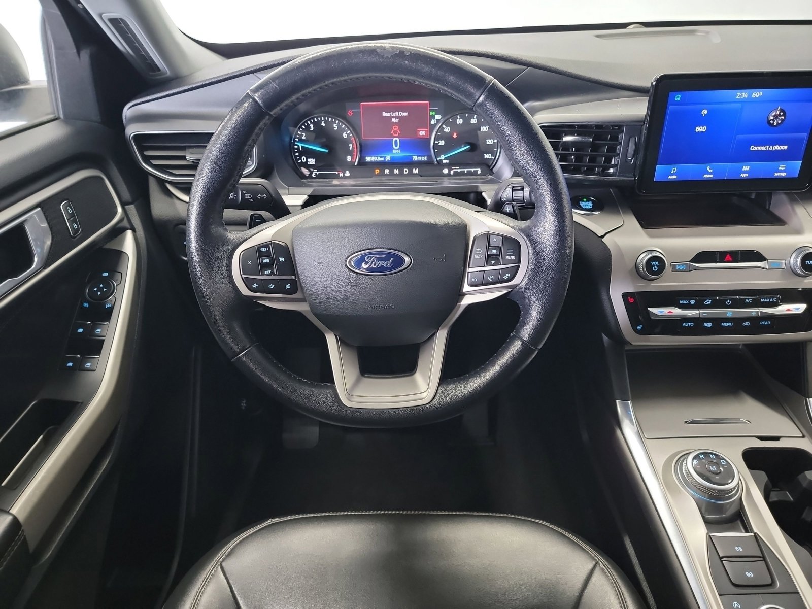 Used 2021 Ford Explorer XLT w/ Equipment Group 202A AWD/4WD image 14