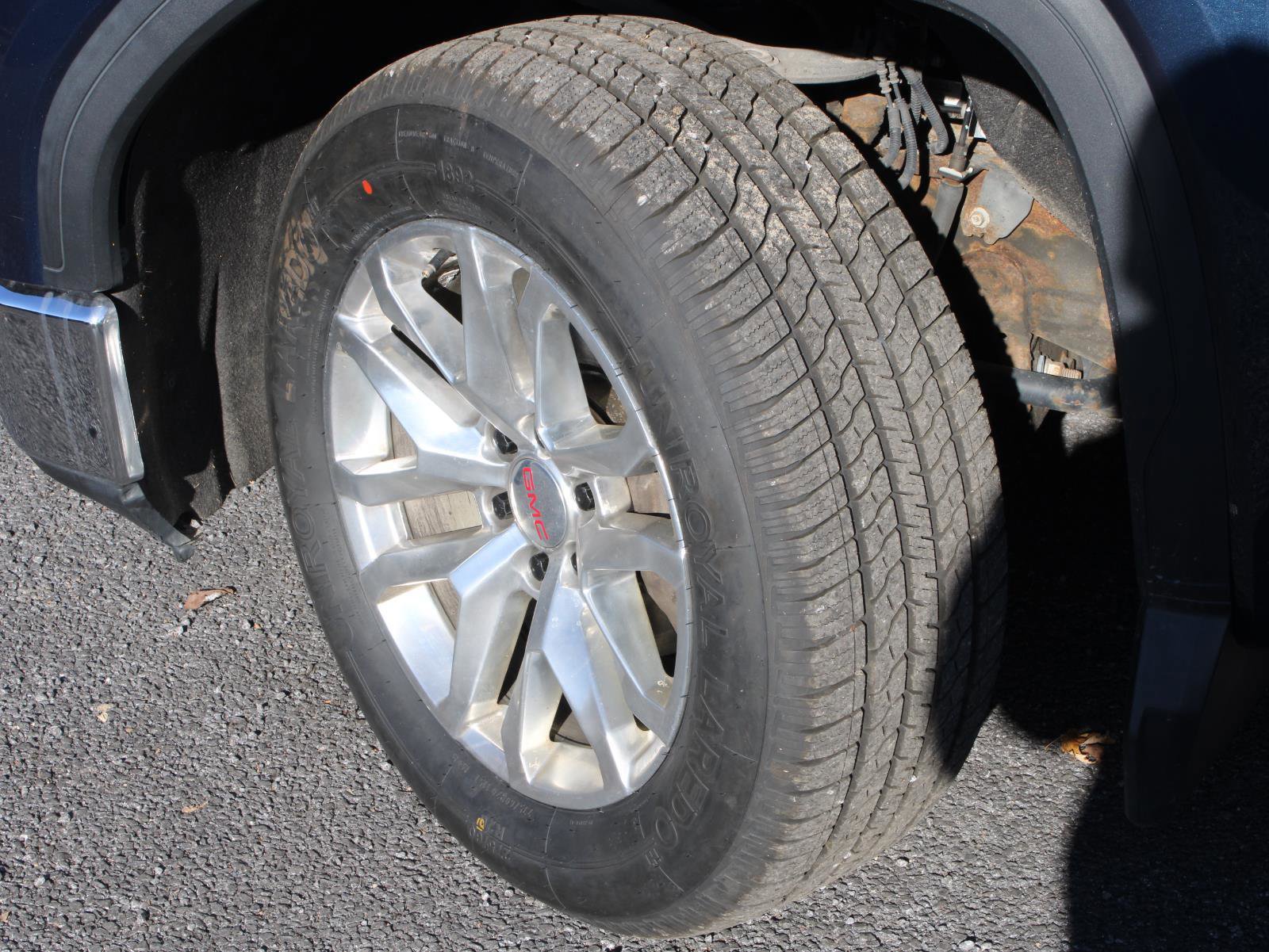 Used 2019 GMC Sierra 1500 SLT w/ SLT Premium Package image 16