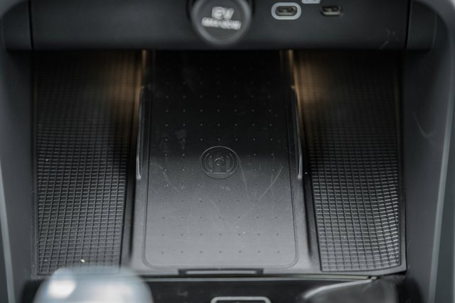 New 2026 Volvo XC40 B5 Plus w/ Protection Package Premier image 25