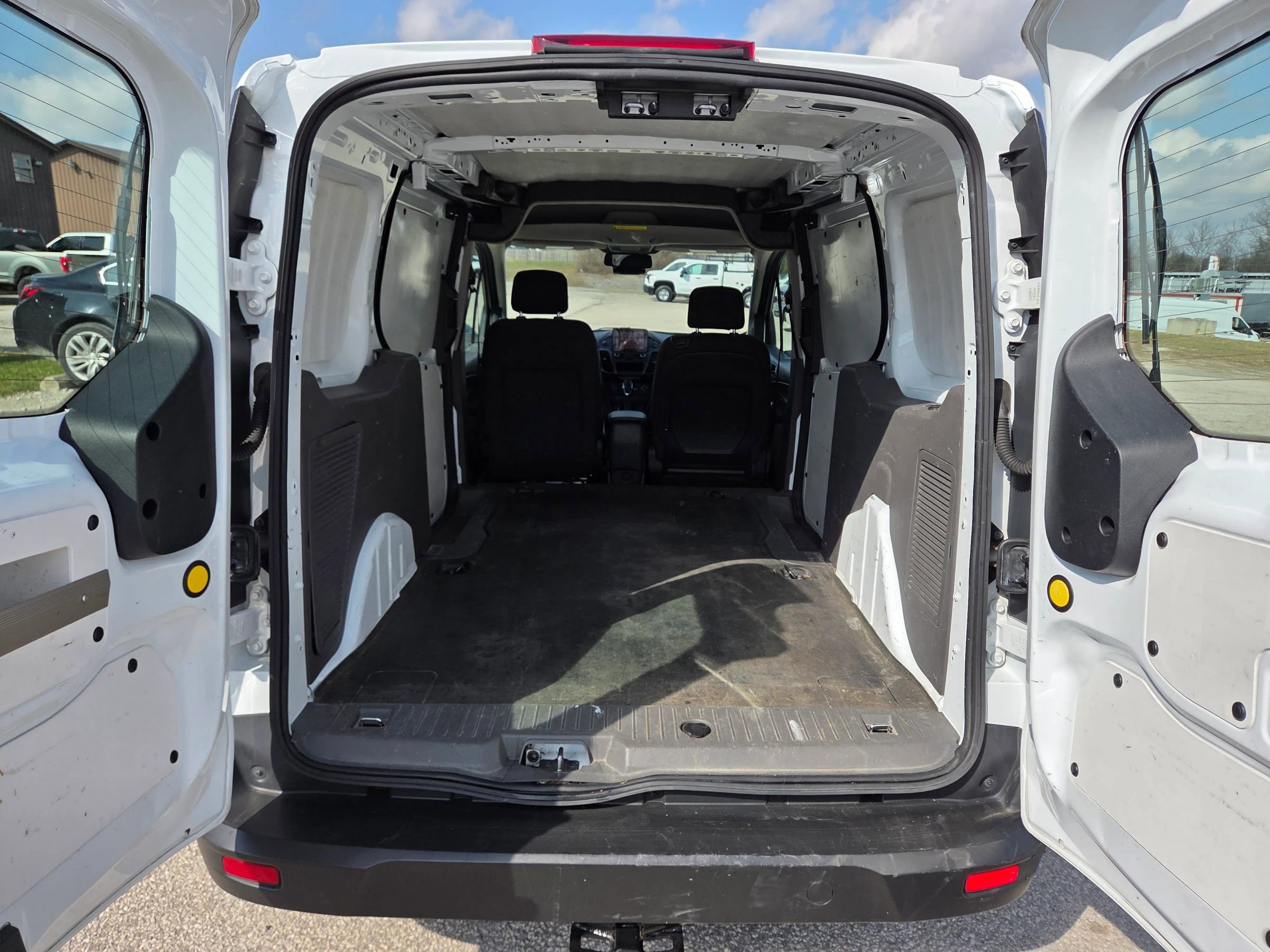 Used 2019 Ford Transit Connect XLT image 15