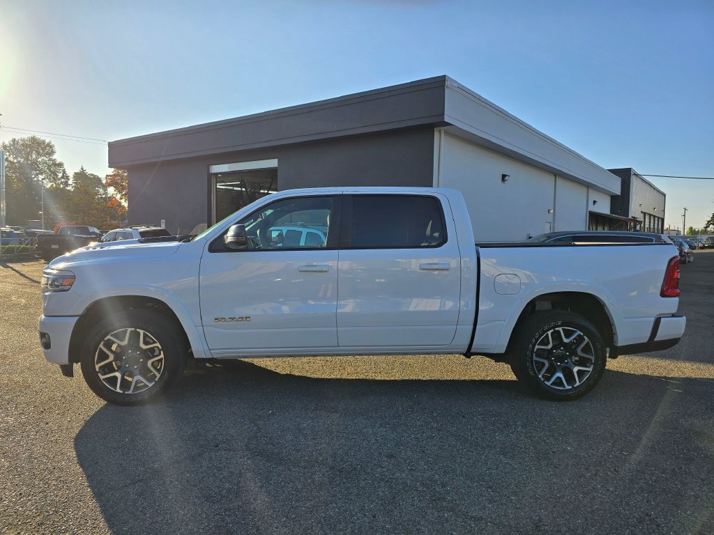 Used 2025 RAM 1500 Laramie w/ Sport Appearance Package AWD/4WD image 5