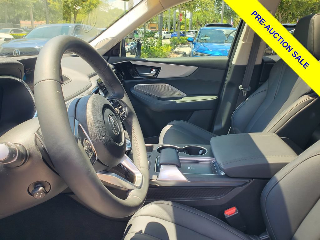 Used 2024 Acura MDX SH-AWD image 17