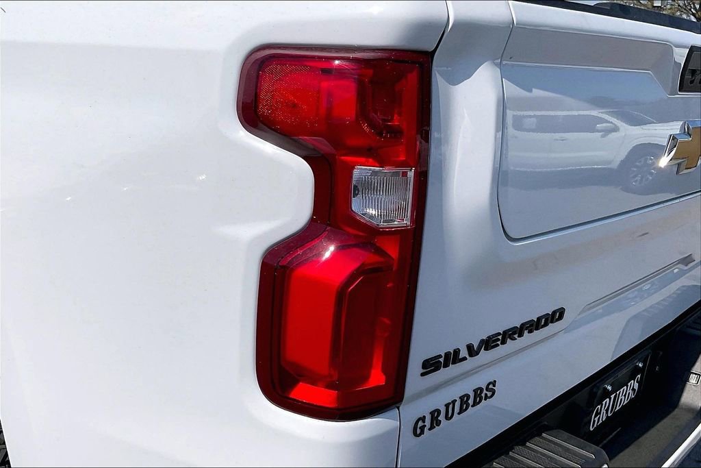Used 2022 Chevrolet Silverado 1500 Custom image 41