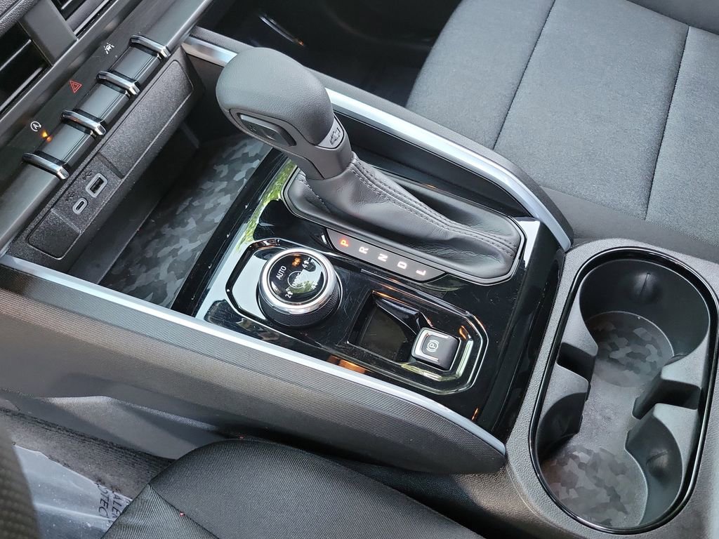 Used 2023 Chevrolet Colorado Trail Boss w/ Advanced Trailering Package image 14