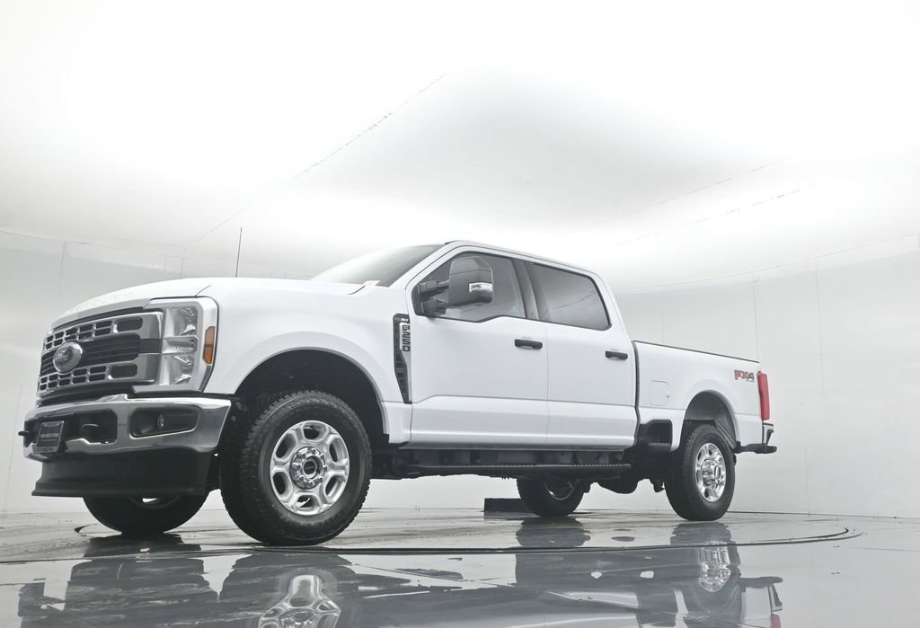 New 2026 Ford F250 XLT w/ FX4 Off-Road Package AWD/4WD image 48