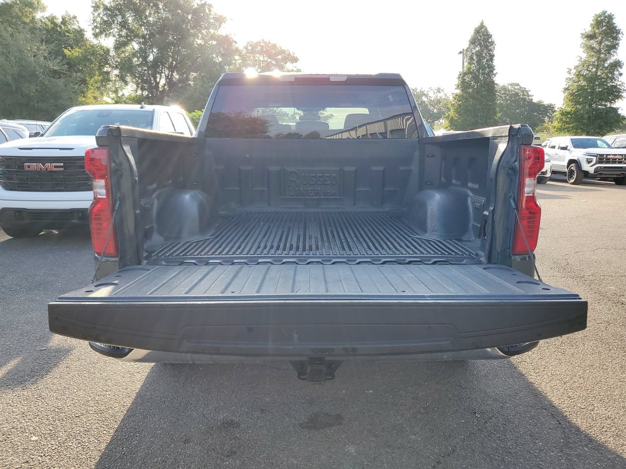 Used 2025 Chevrolet Silverado 1500 LT RWD image 9
