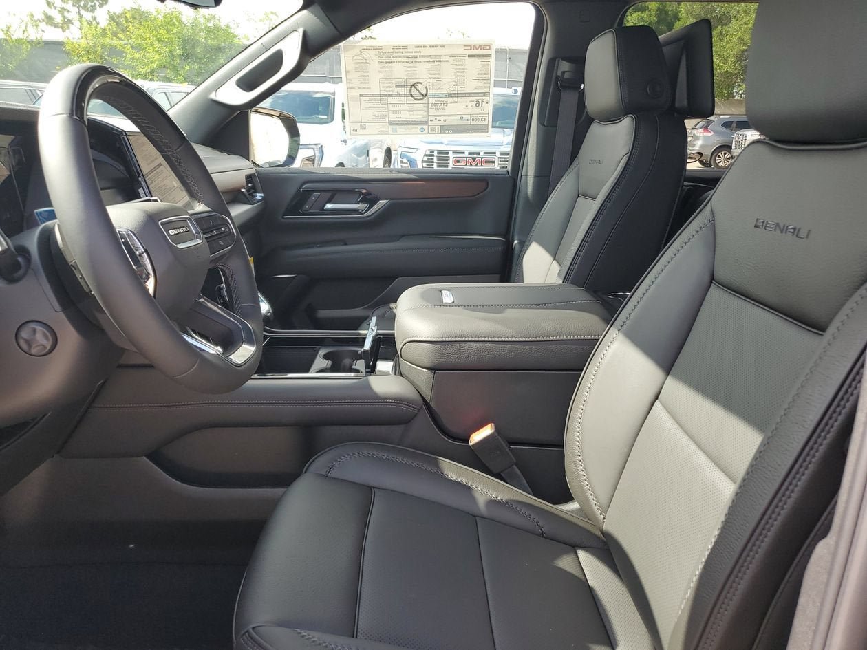 New 2026 GMC Yukon XL Denali w/ Denali Reserve Package AWD/4WD image 19