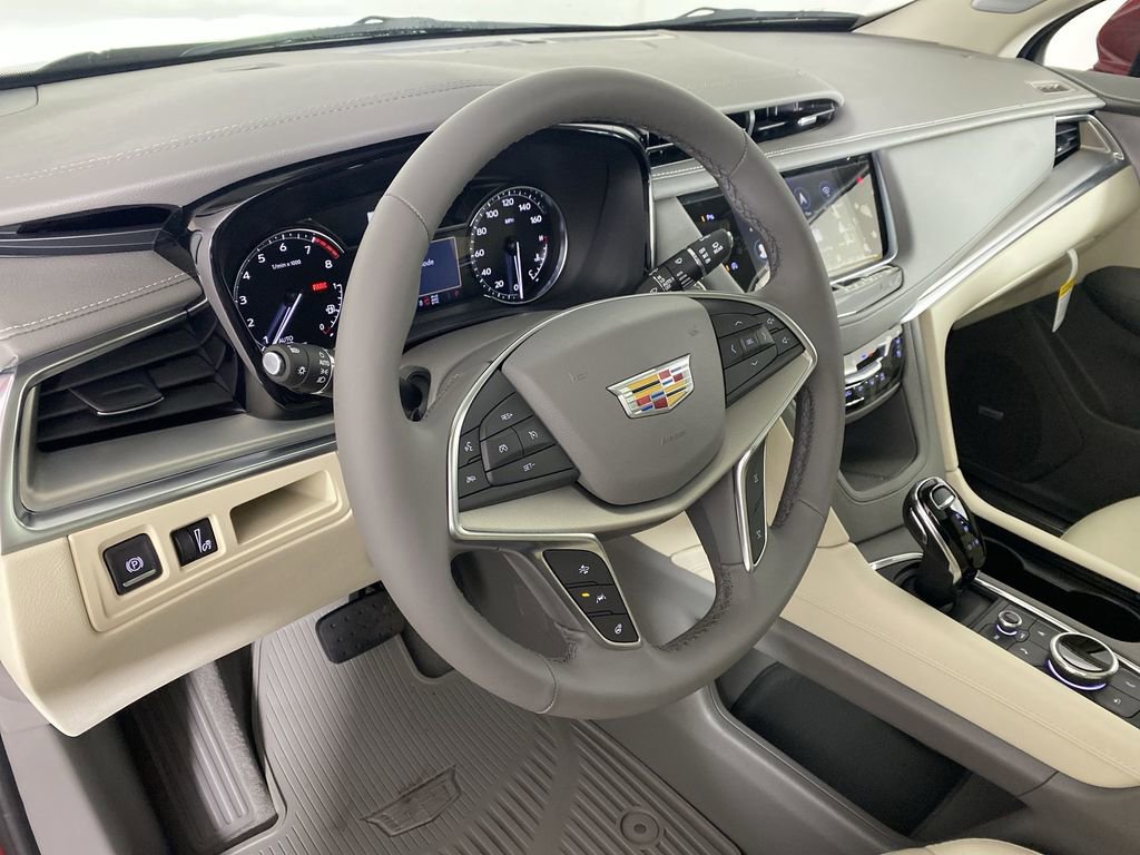 New 2025 Cadillac XT5 Premium Luxury image 10