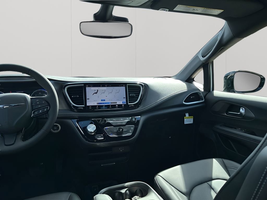 New 2026 Chrysler Pacifica Select w/ S Appearance Package FWD image 26