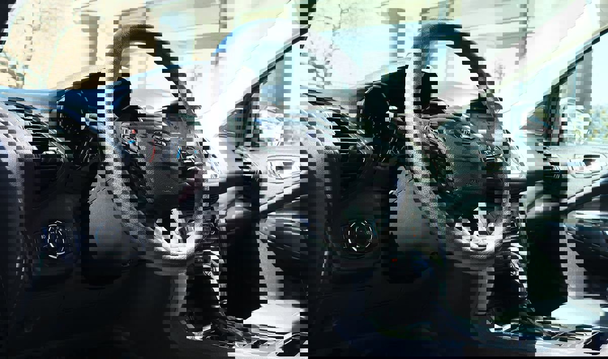 Used 2018 Ford Escape SE image 39