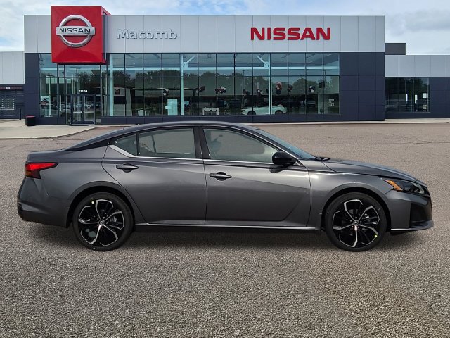 New 2026 Nissan Altima 2.5 SR AWD/4WD image 8