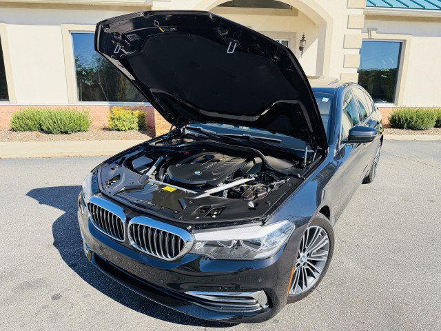 Used 2019 BMW 540i image 21