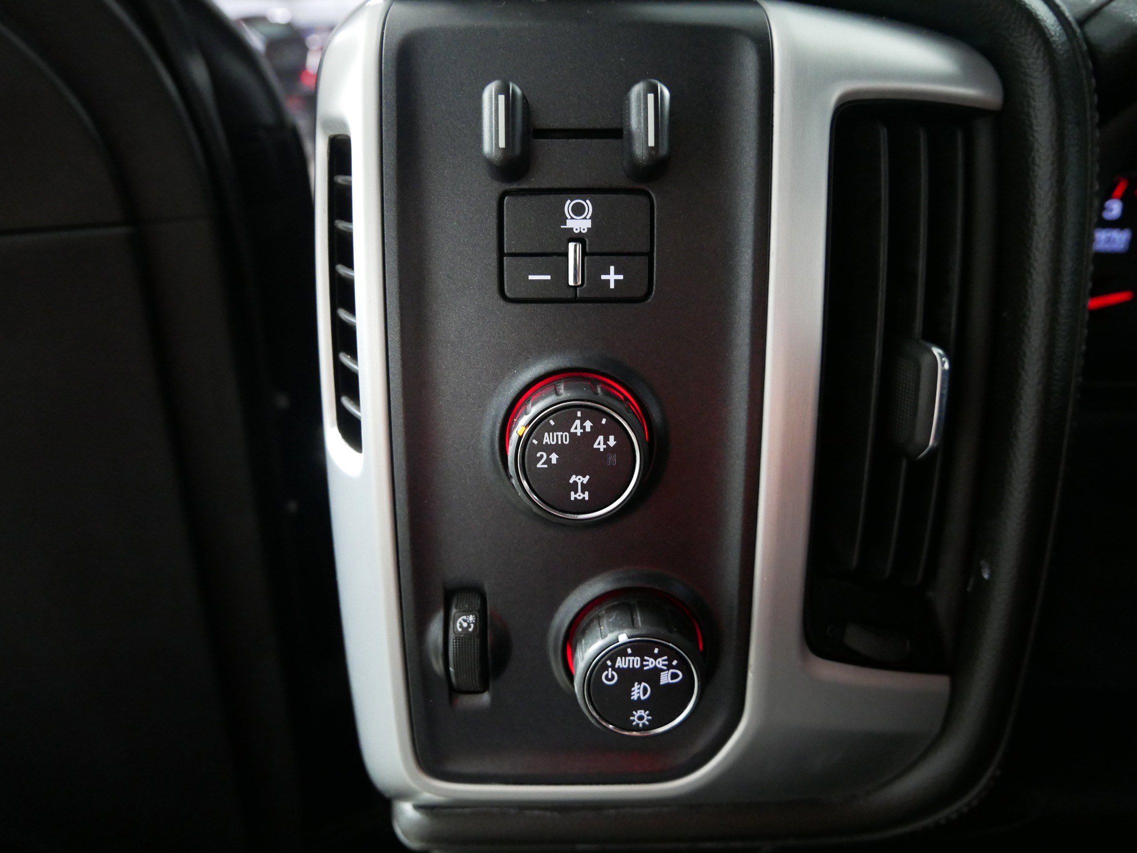 Used 2016 GMC Sierra 1500 SLT w/ SLT Premium Package AWD/4WD image 26