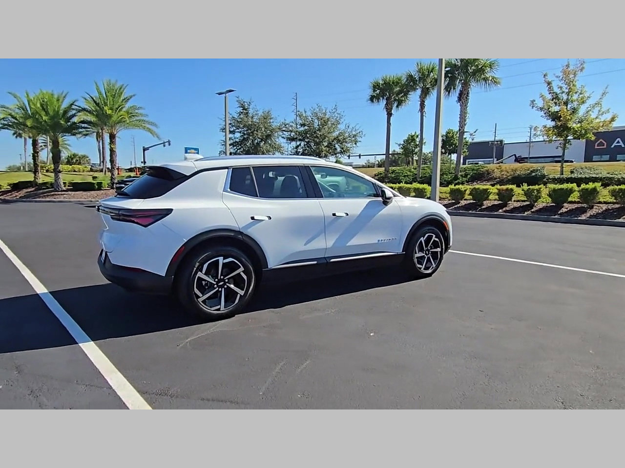 New 2026 Chevrolet Equinox EV LT image 23