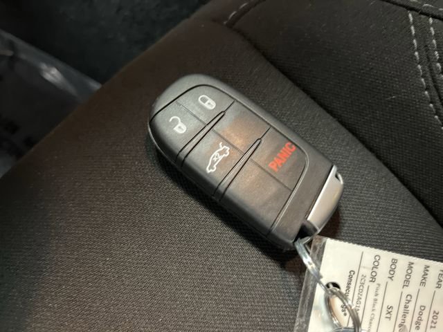 Used 2021 Dodge Challenger SXT image 24