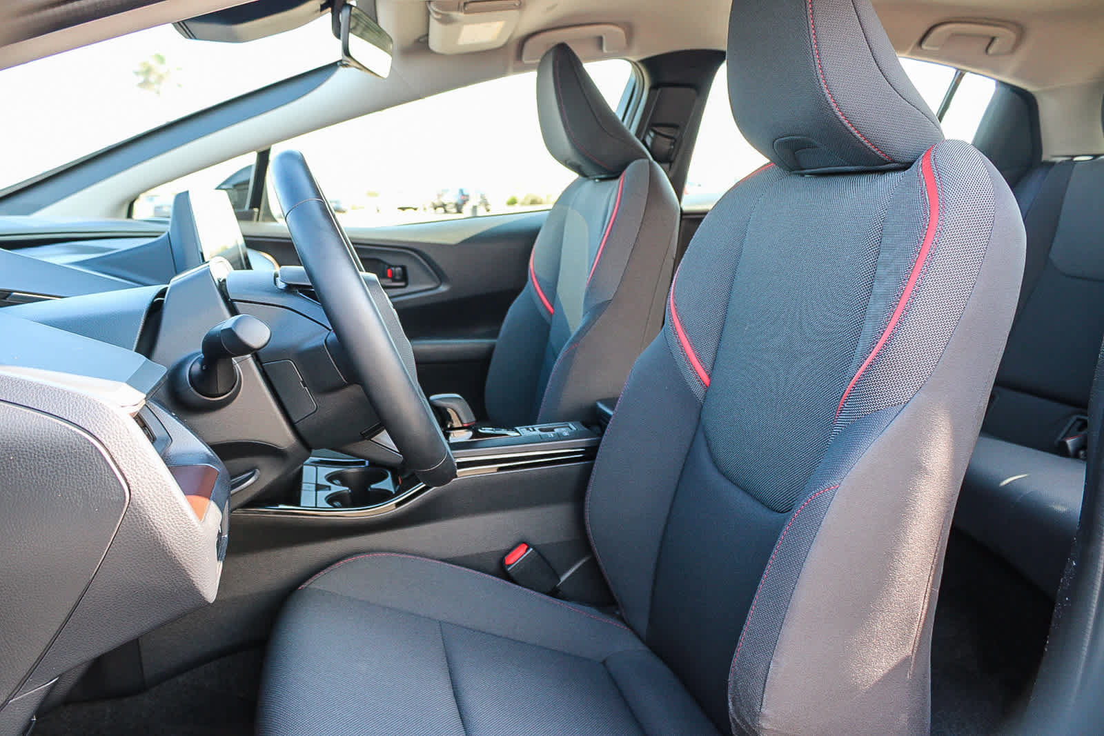 Used 2024 Toyota Prius Prime FWD image 17