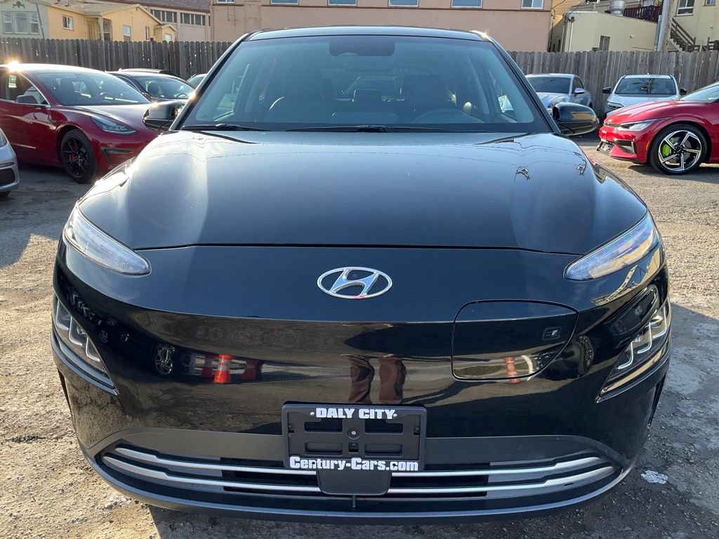 Used 2022 Hyundai Kona Limited w/ Cargo Package image 2