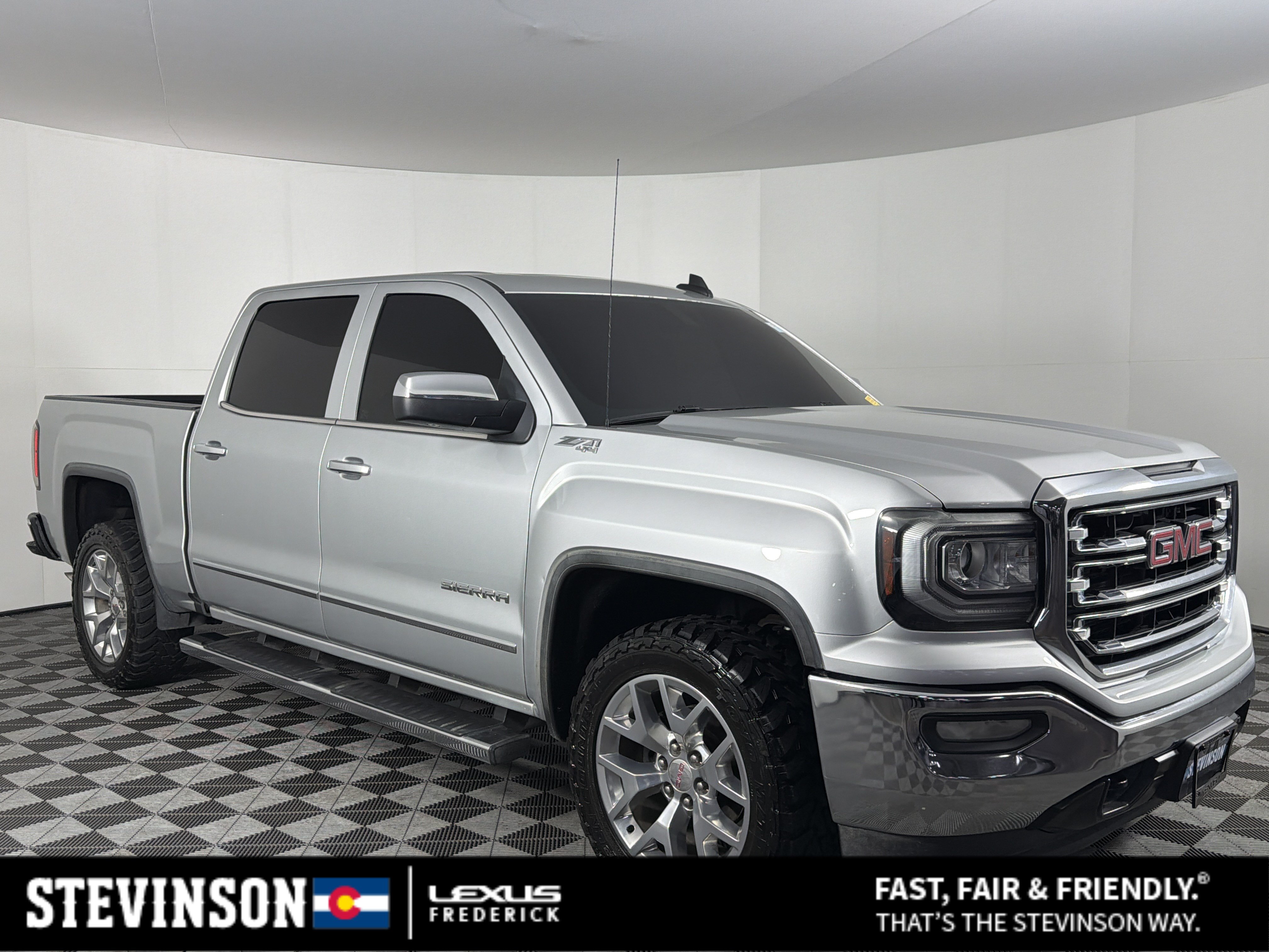 Used 2018 GMC Sierra 1500 SLT w/ SLT Premium Package AWD/4WD image 1